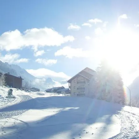 Apartment 2 Pieces 5 Pers, Acces Pistes, Proche Telecabine Et Commerces - Fr-1-265-306 *